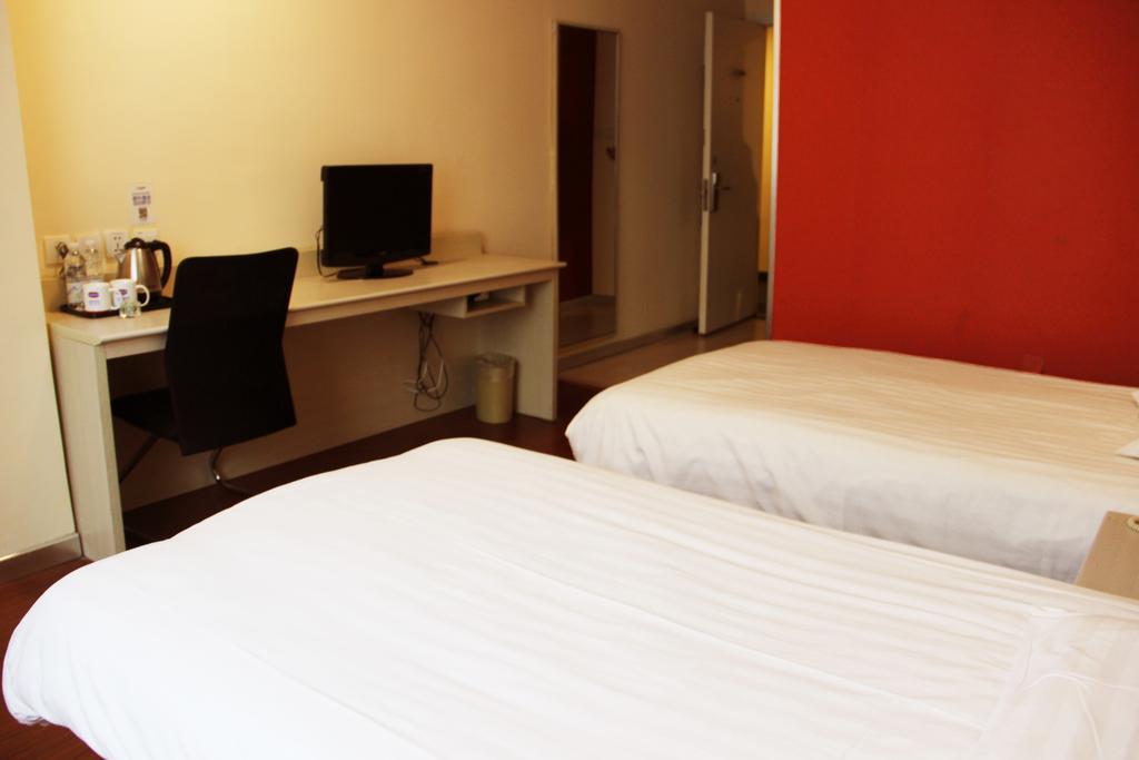 Hanting Hotel Changchun Qimao City 객실 사진